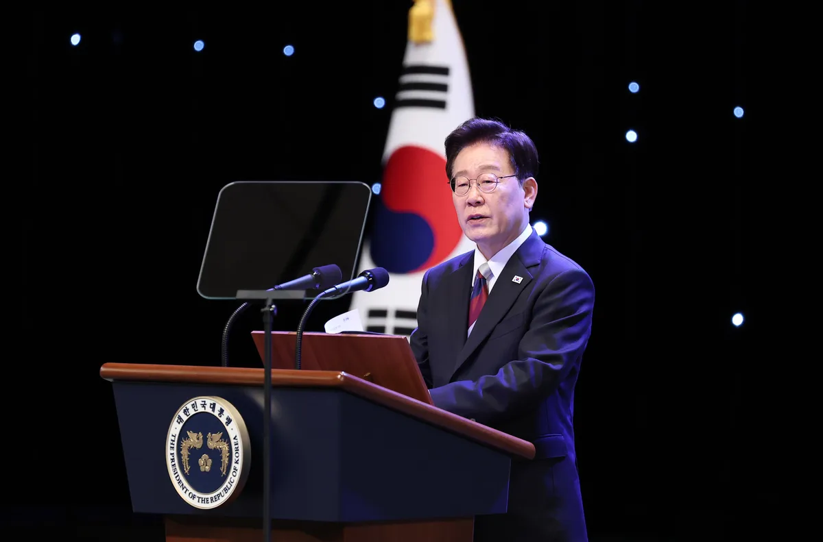 李대통령 지지율 43%…취임 후 최저[리얼미터]