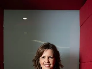 RENCONTRE. Nathalie Renoux, figure de proue de l’info sur M6 : « Je ne me comporte pas en star »