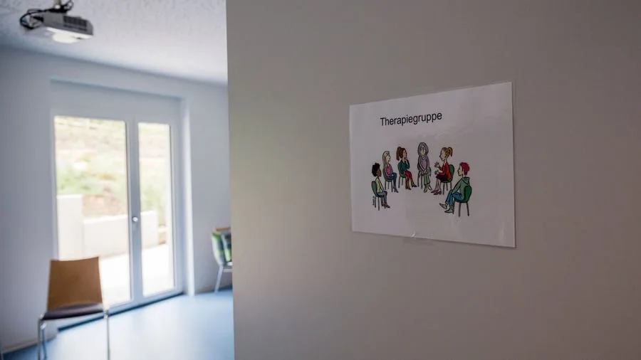 Patienten mit Skepsis: „Das kenne ich“ - Was Gruppentherapie entlastend macht
