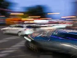 Urteil aus dem Verkehrsrecht: Unfallflucht mit Carsharing-Auto: Führerschein sofort weg?