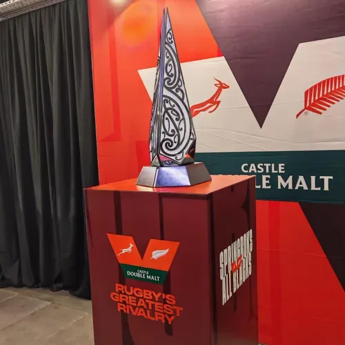 Sean Fitzpatrick and Gary Teichmann: first Test win at Ellis Park crucial to series ambitions