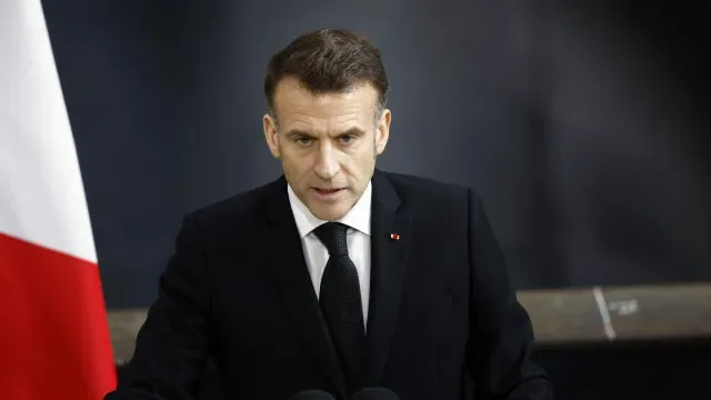 Burnham recebe Macron para discutir imigração, Ucrânia e estreito de Ormuz