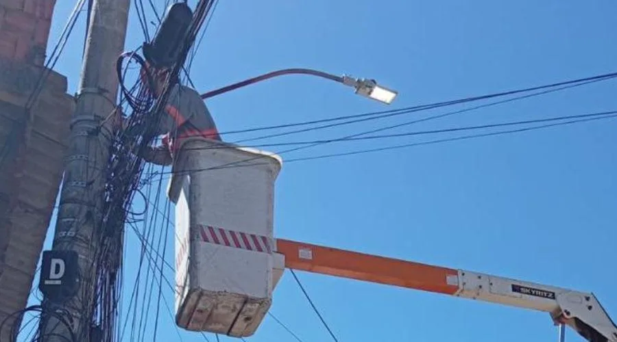 Lâmpada apagada? Veja o novo 0800 da iluminação pública de Vila Velha