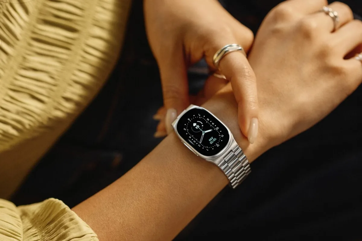 Fibtbit Edge : Google lance un bracelet connecté élégant entre la Pixel Watch et le traqueur d’activité intelligent