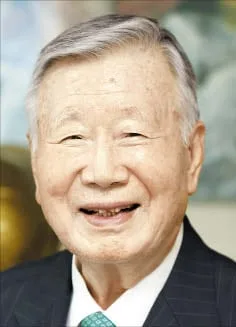 부영그룹 우정교육문화재단, 32國 외국인 유학생에 장학금 4억