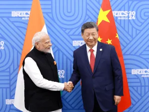 Líderes da Índia e da China buscam redefinir laços durante cúpula do Brics