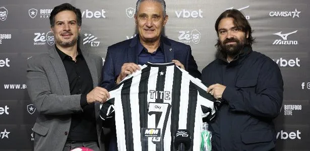 Tite chega ao Botafogo: 'Não acredito em varinha mágica'