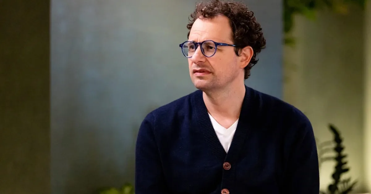 China cruzó al CEO de Anthropic por su pedido de frenar la inteligencia artificial y acusó a Estados Unidos de buscar un monopolio