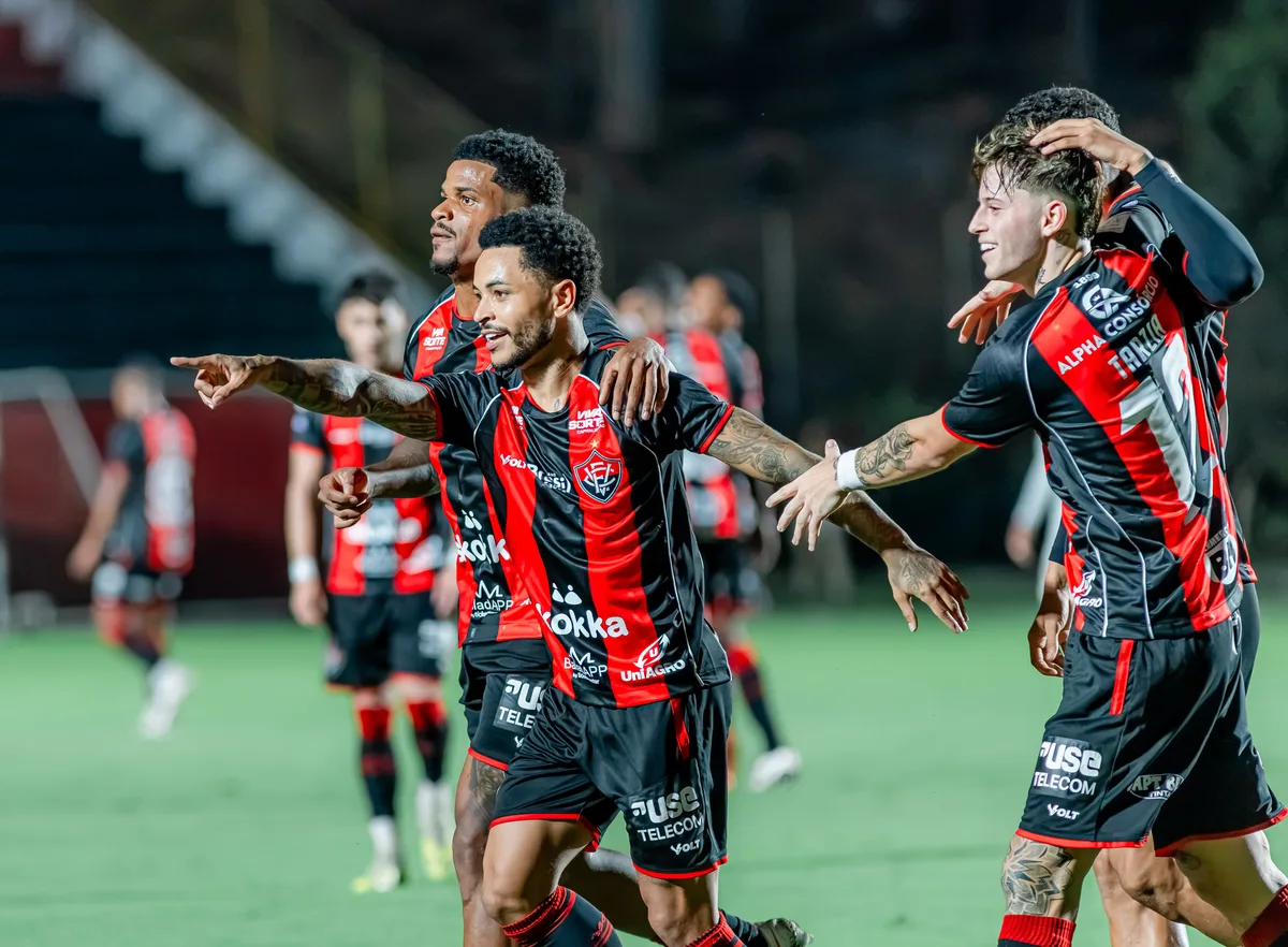 Vitória ultrapassa Flamengo e vira segundo melhor mandante do Cartola 2026