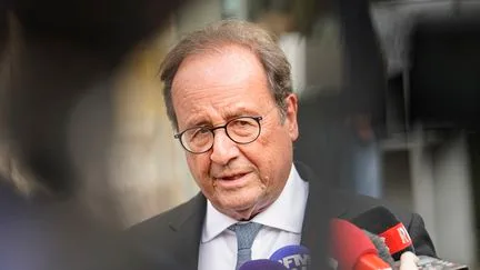 "Compliqué de changer la donne quand vous êtes un revenant" : à Blois, François Hollande tente toujours de se poser en recours en marge de la primaire socialiste