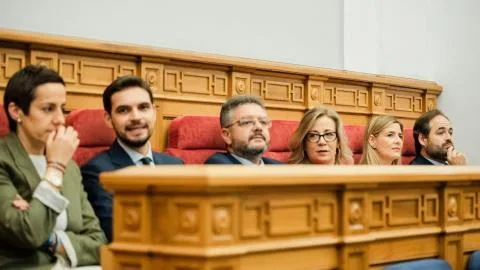 El PSOE acusa al PP de montar un "circo" en las Cortes para evitar el debate sobre el agua de Castilla-La Mancha