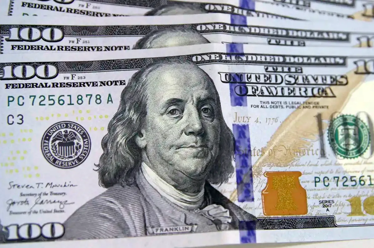 Dólar sobe a R$ 5,16 e Bolsa despenca 2,5% após ata do Copom e cenário eleitoral