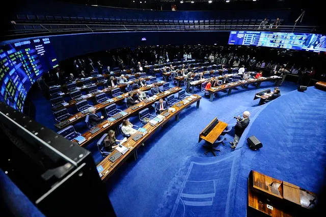 Disputa ao Senado no RJ: qual cenário das últimas pesquisas de intenção de voto