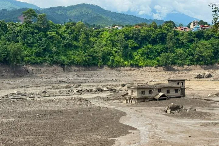 10 Torontonians reported missing in devastating flooding in Nepal, non-profit says