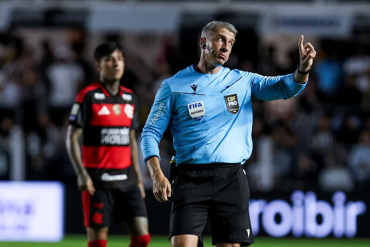Flamengo detona arbitragem de Daronco em empate contra o Santos