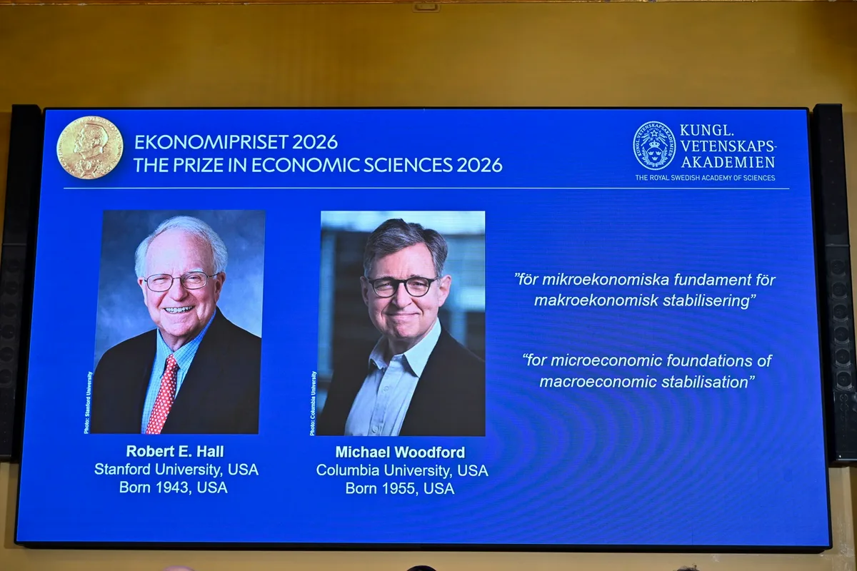 Nobel de Economía a Robert E. Hall y Michael Woodford por revolucionar la política macroeconómica