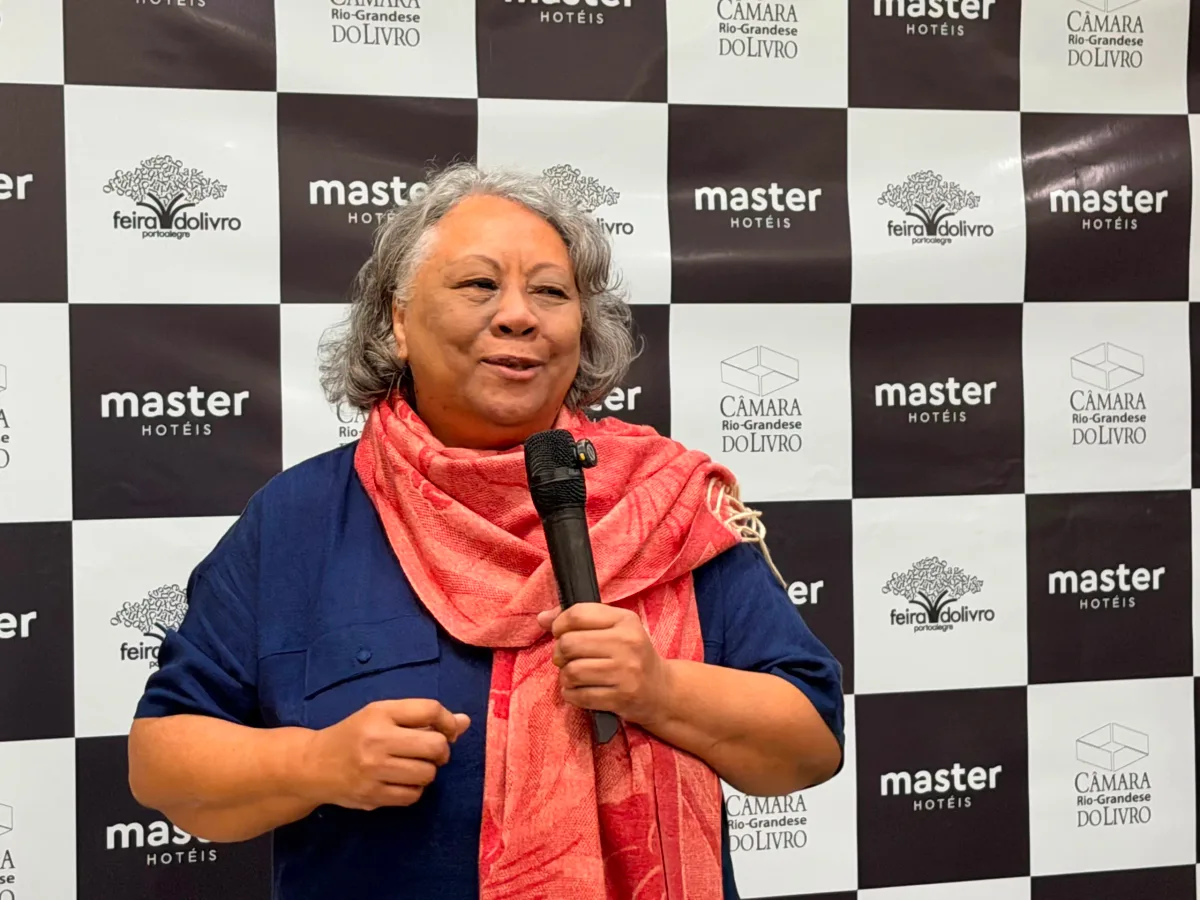 Heloisa Pires Lima: ‘Uma criança que não se vê em lugar nenhum é decretar a não existência dela’