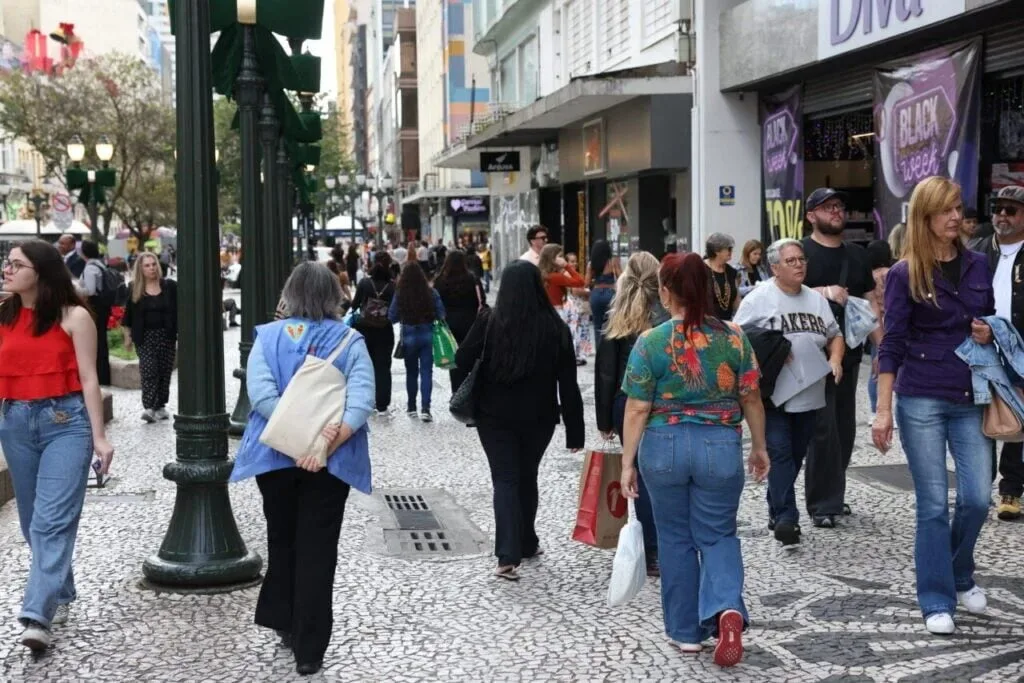 Comércio varejista paranaense cresce 3,9% no primeiro semestre