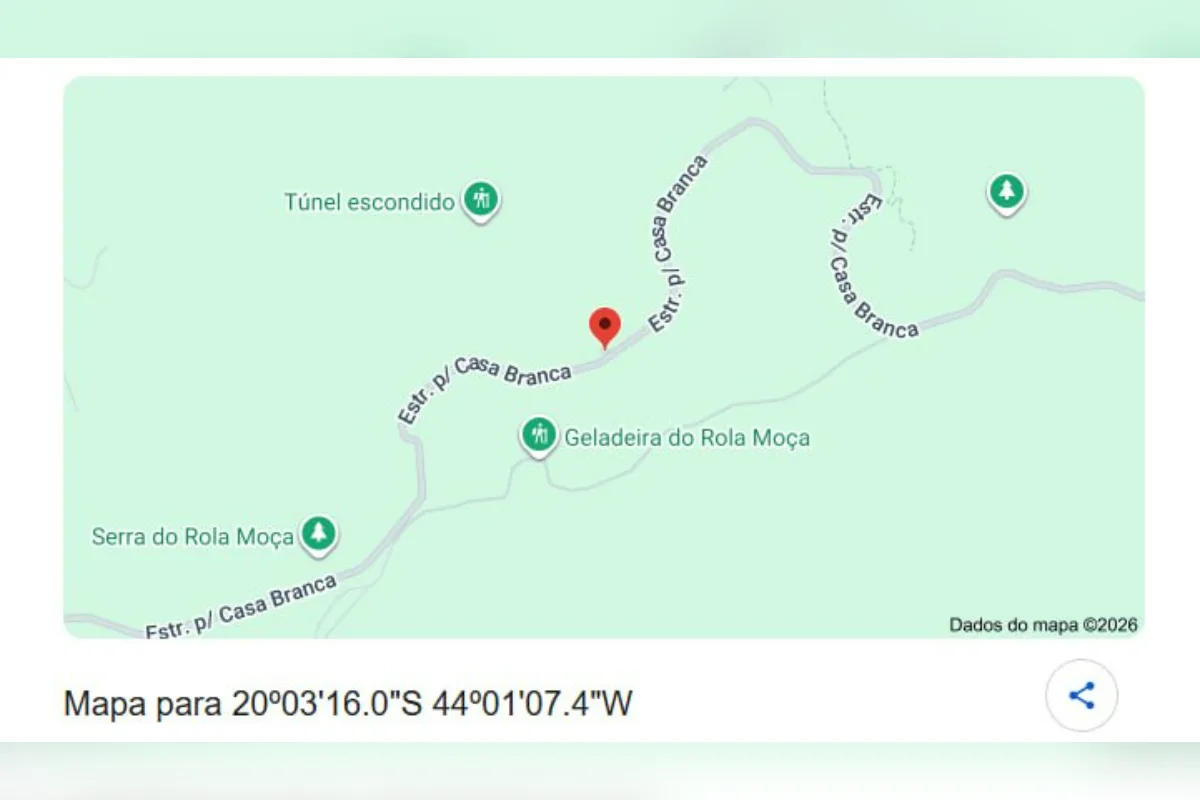 Homem é resgatado após carro cair em penhasco na Serra do Rola Moça