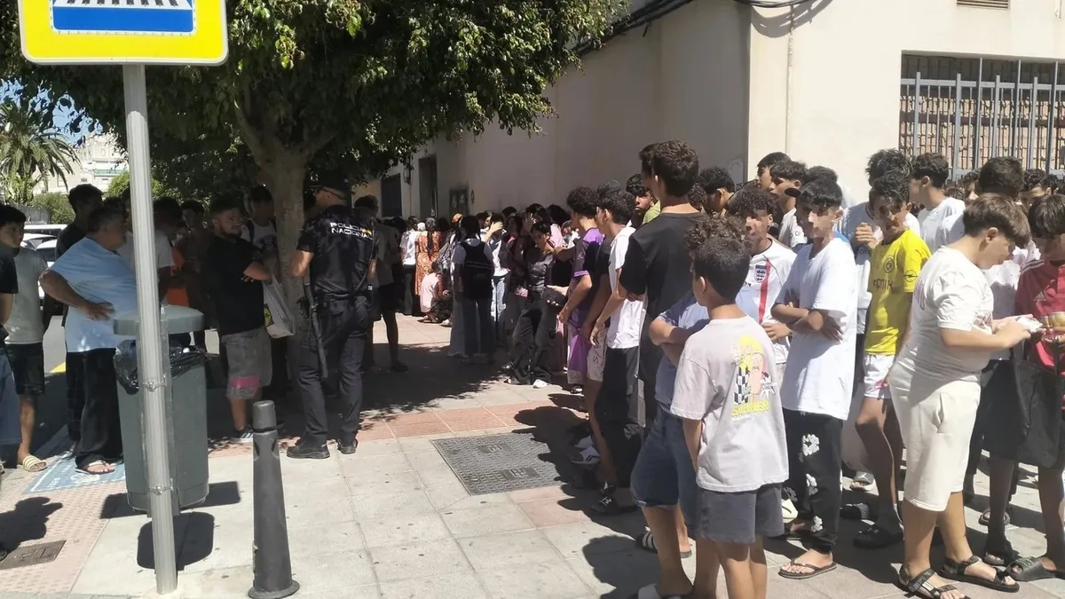 Crece la presión política para devolver a los menores migrantes llegados a Ceuta, pero los expertos advierten: “El retorno debe decidirse caso por caso”