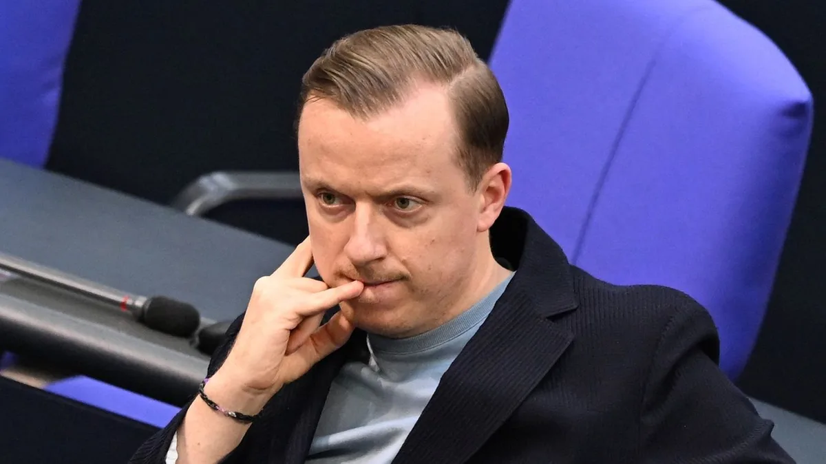 Vorsitzender in Hannover: Bundestag hebt Immunität von SPD-Abgeordnetem Ahmetovic auf