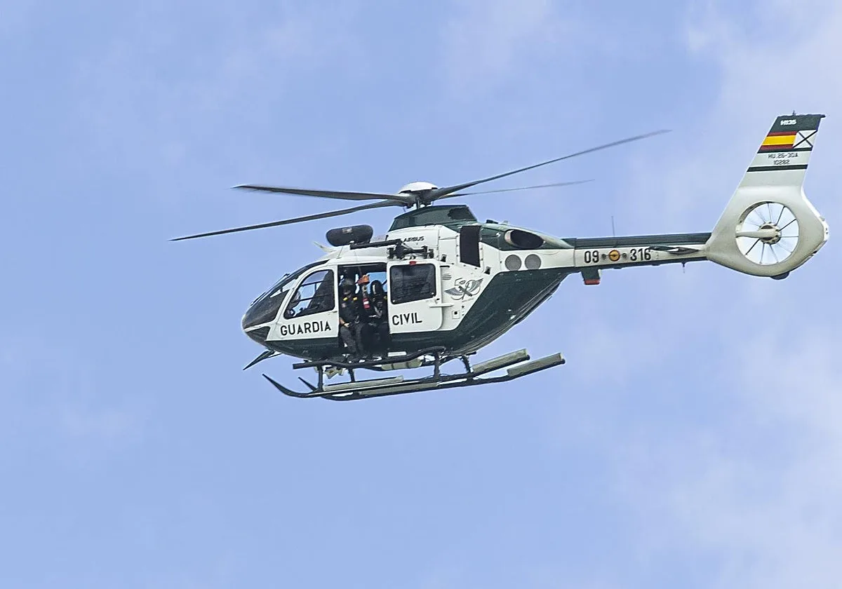 Ni helicóptero ni agentes en los barcos: el 'desierto' de Almería contra el narco