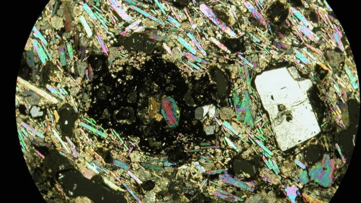 EEUU estudia las cenizas del carbón y encuentra un 'tesoro' de 100.000 M de dólares que elimina a China de la cadena de suministro