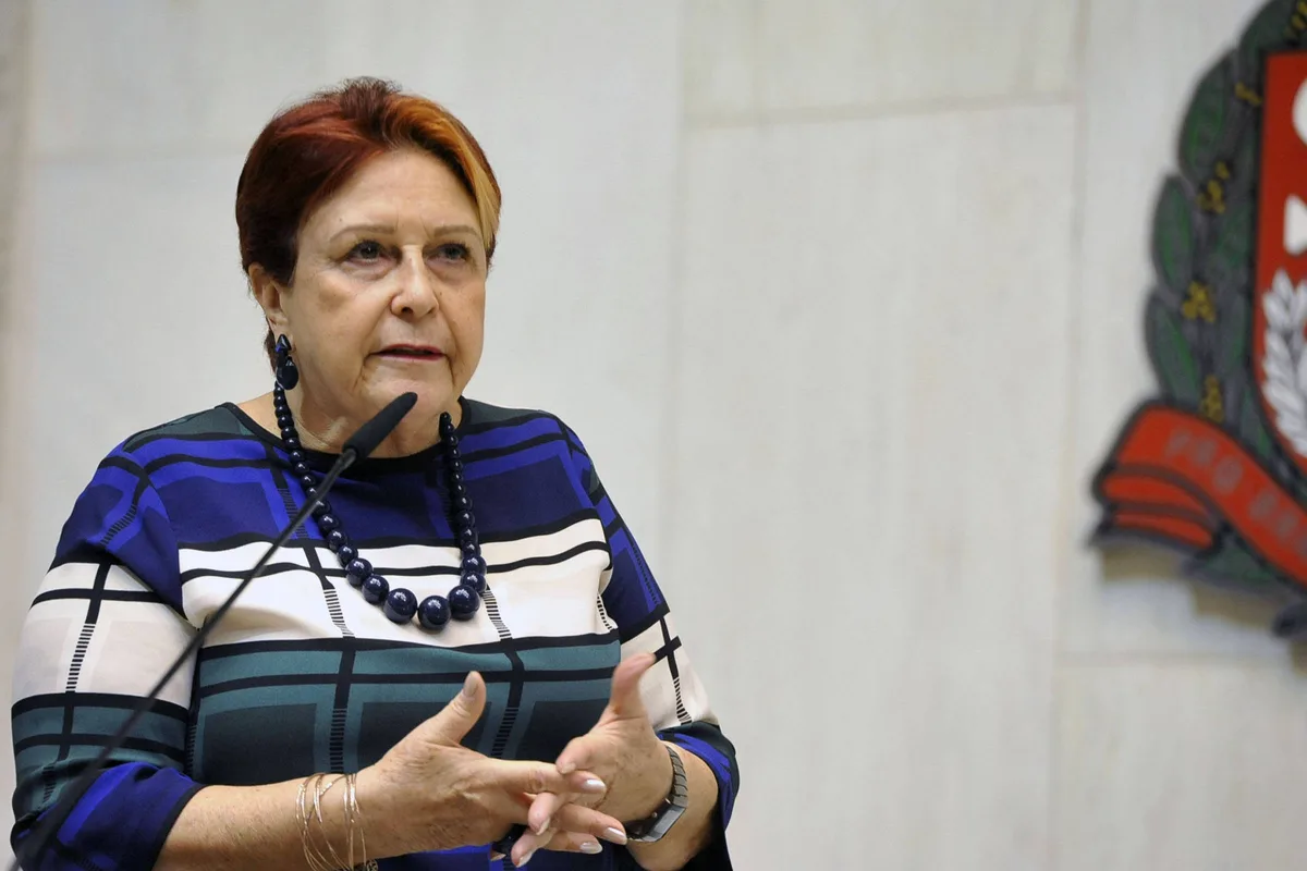 Emendas de deputada irmã de Edir Macedo bancam eventos da Universal