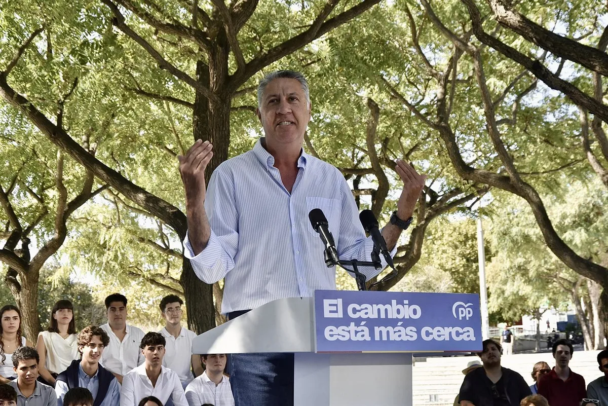 Albiol, alcalde de Badalona, será el ‘número uno’ del PP en Barcelona para el 29-N: Feijóo apuesta por la voz más crítica con la migración ante el crecimiento de Vox