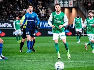 Ligue 2. À quelle heure et sur quelle chaîne suivre le match entre Saint-Étienne et Grenoble ?