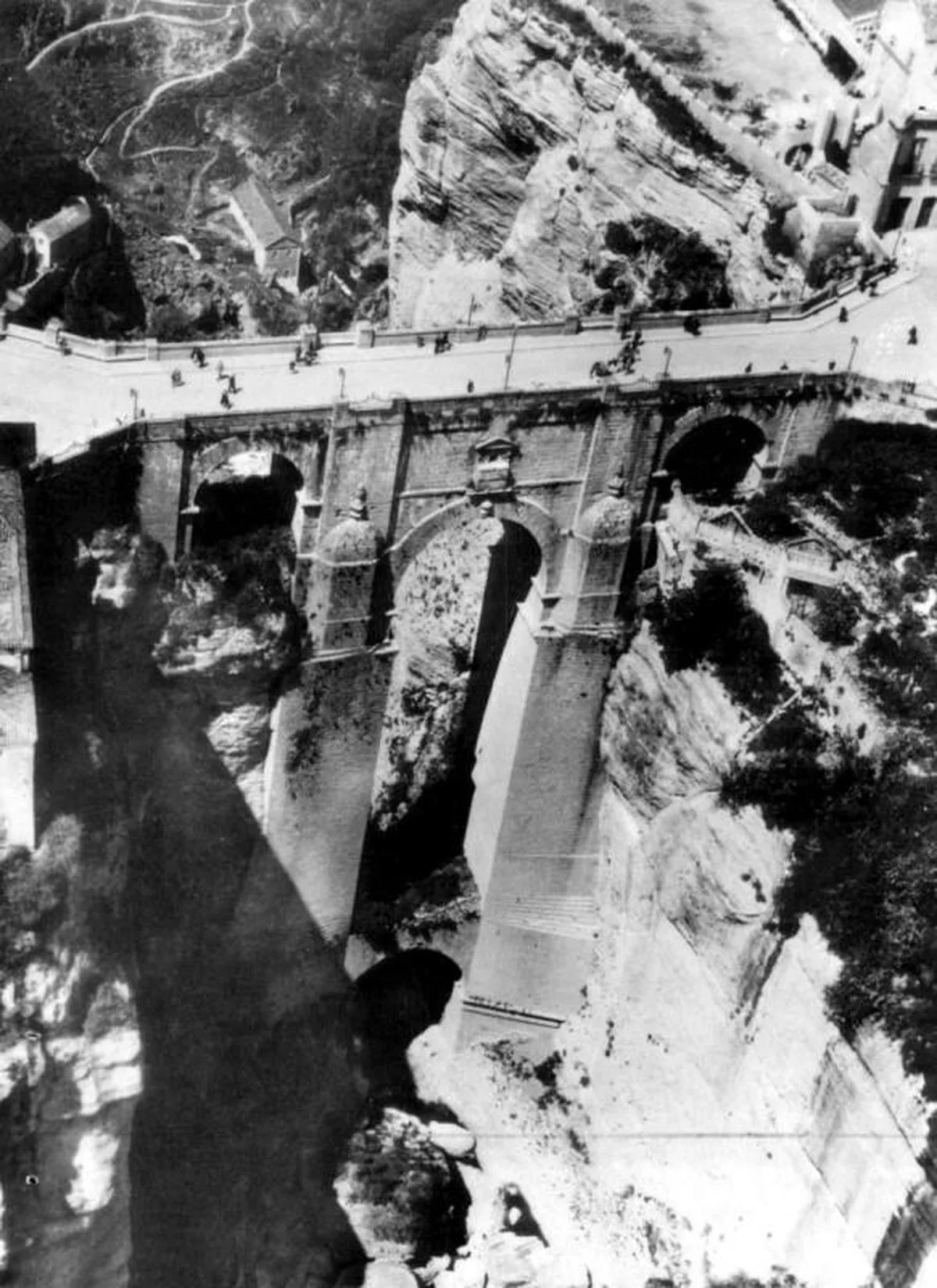 El cordobés que construyó el primer puente sobre el Tajo de Ronda y acabó derrumbándose