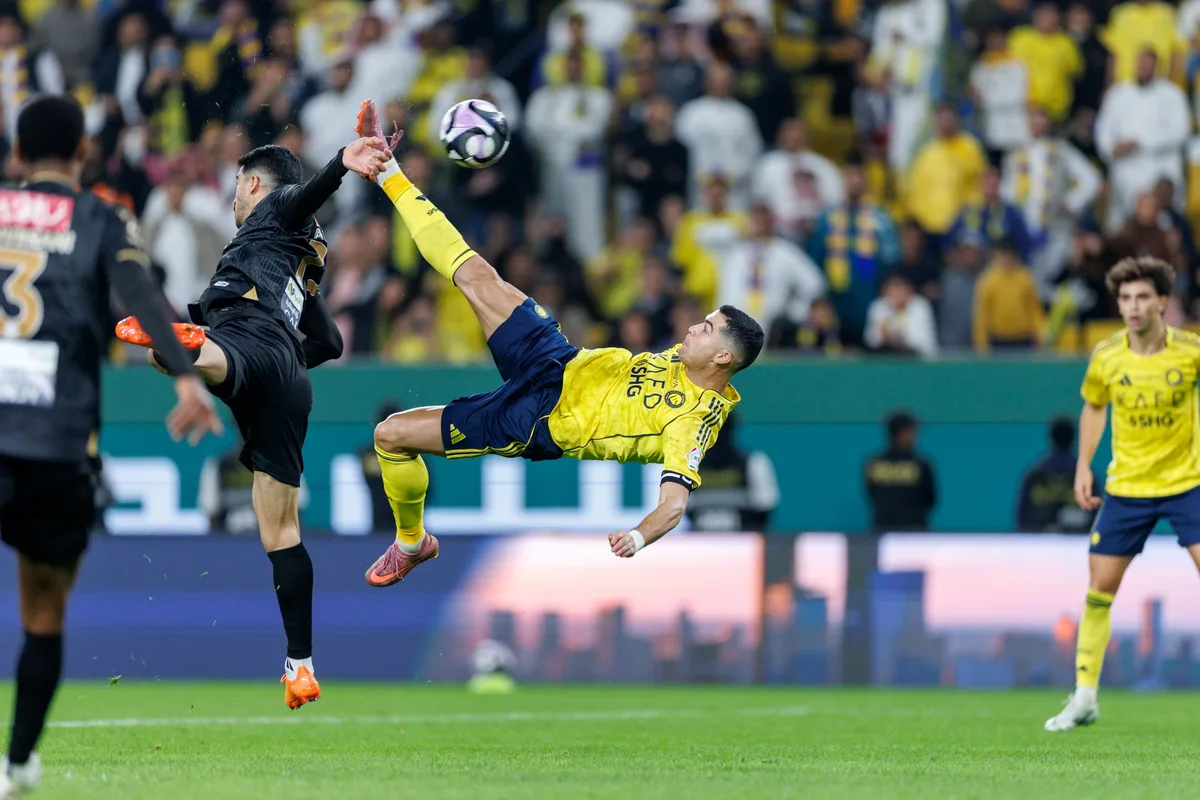 Cristiano Ronaldo inicia temporada histórica em busca do milésimo gol