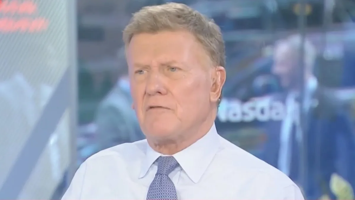 Trumpy Anchor Corners Top Goon on President’s Deranged Media Ban