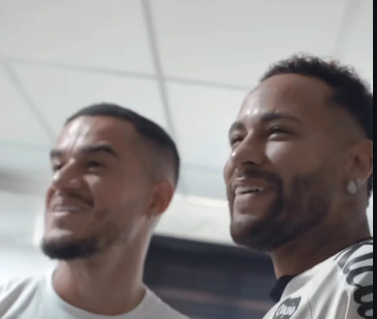 "Foi lá me buscar": a importância de Neymar na contratação de Philippe Coutinho pelo Santos