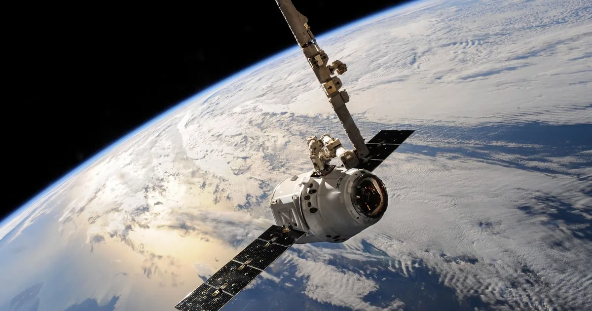 Reino Unido prepara un “camión de basura espacial”: la misión pionera para limpiar la órbita terrestre