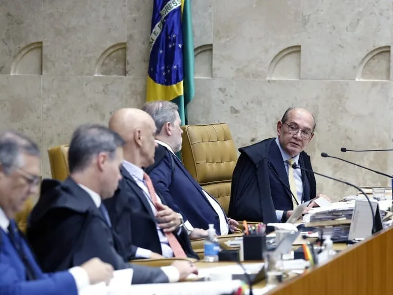 Gilmar vê acesso "assimétrico" a celular de Vorcaro e cobra íntegra