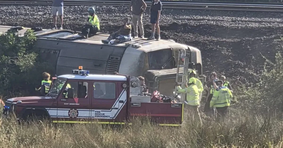 Royaume-Uni. Un train déraille près de Brighton, deux blessés graves, neuf autres personnes également touchées
