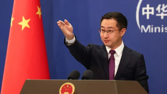 China: Sanções dos EUA ao Irão são "ilegais" e não vão resolver problema