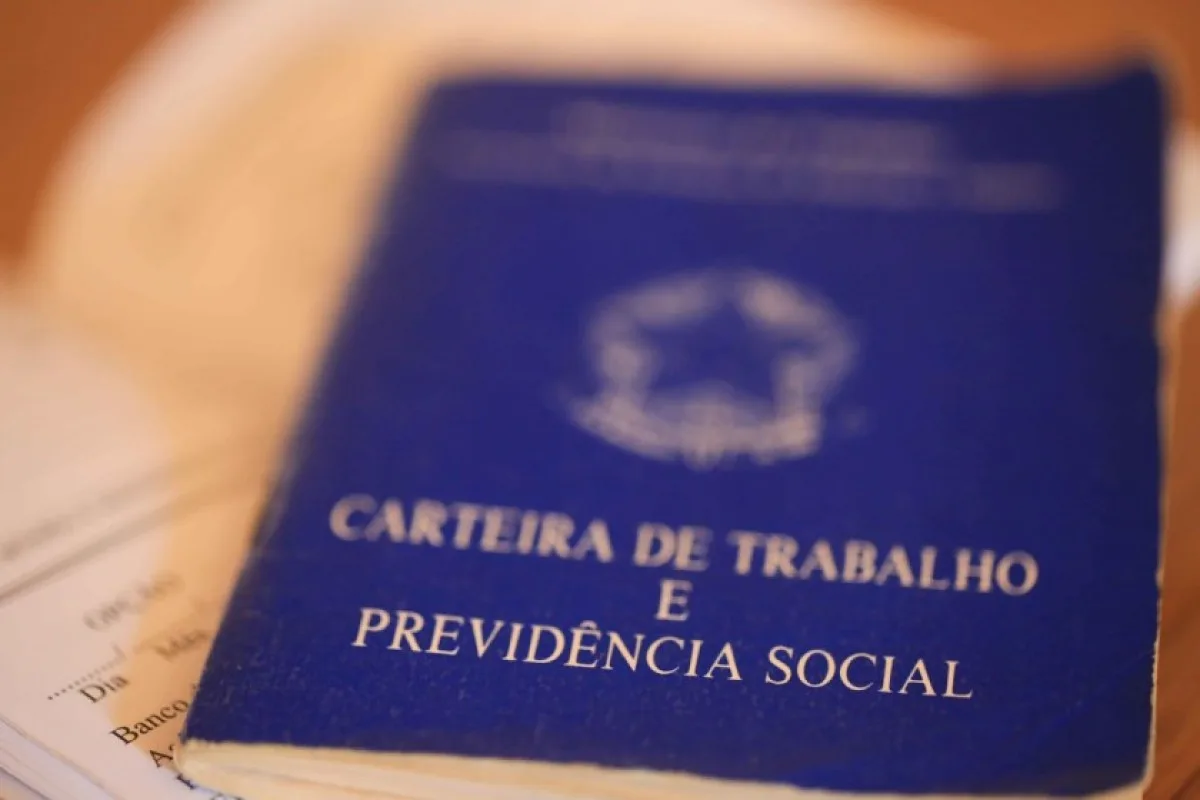 Agências do trabalhador oferecem 1.887 vagas de emprego nesta quinta