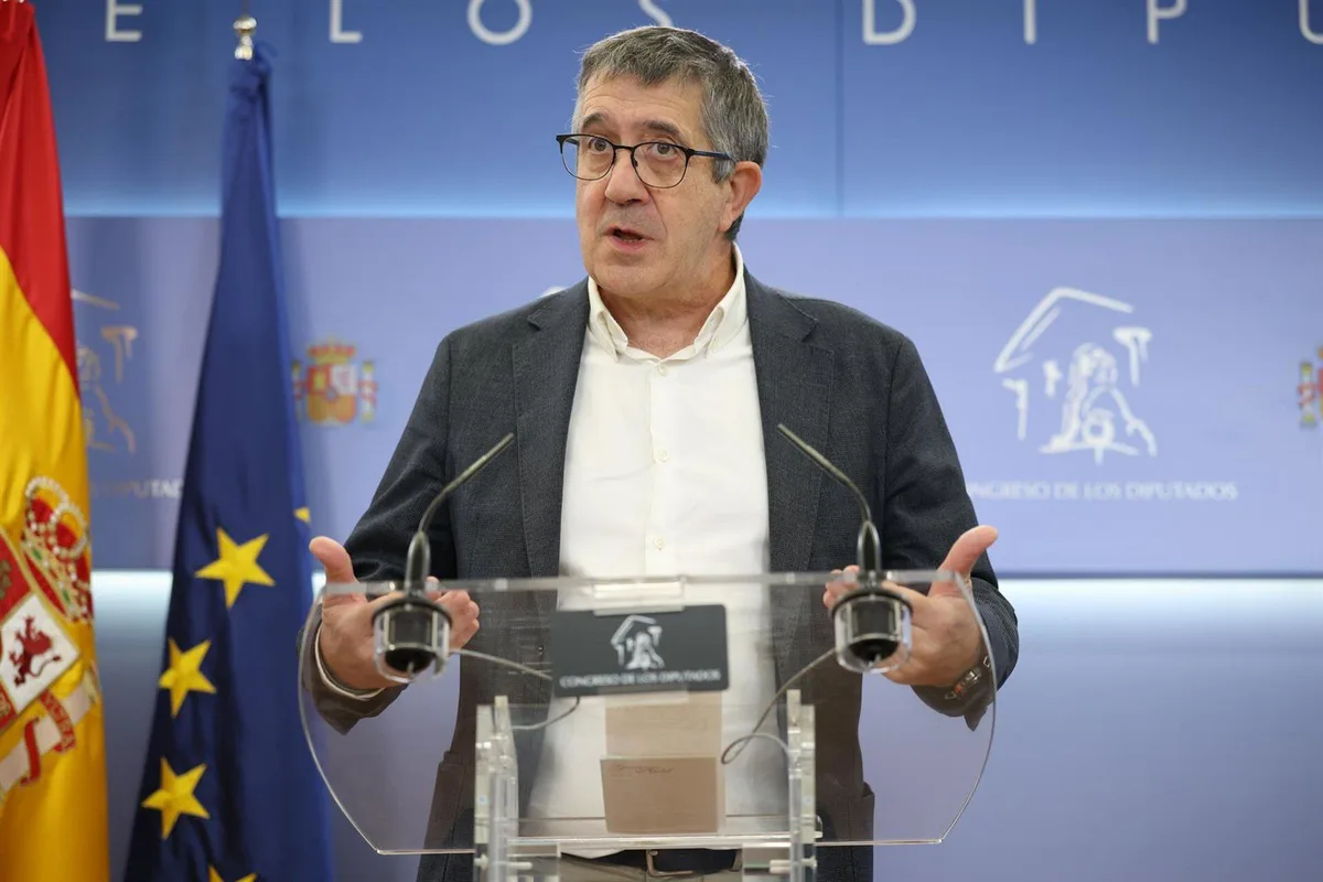 El PSOE dice que Peinado no vale como juez y que, como Franco, lo ha dejado todo "bien atado" con Begoña Gómez