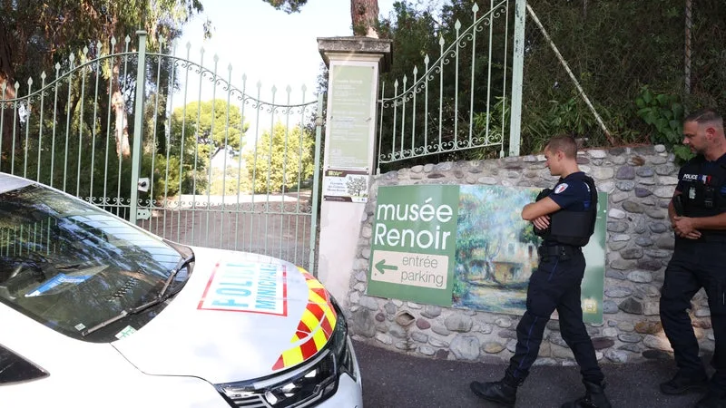 Vol au musée Renoir de Cagnes-sur-Mer: l'un des deux tableaux retrouvés a subi une déchirure