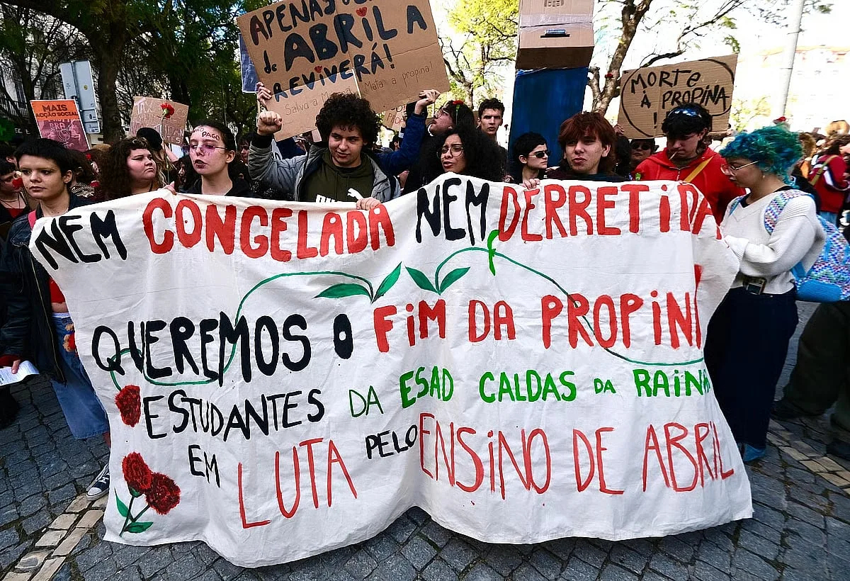 OE2027: Estudantes anunciam protesto em Lisboa contra descongelamento das propinas