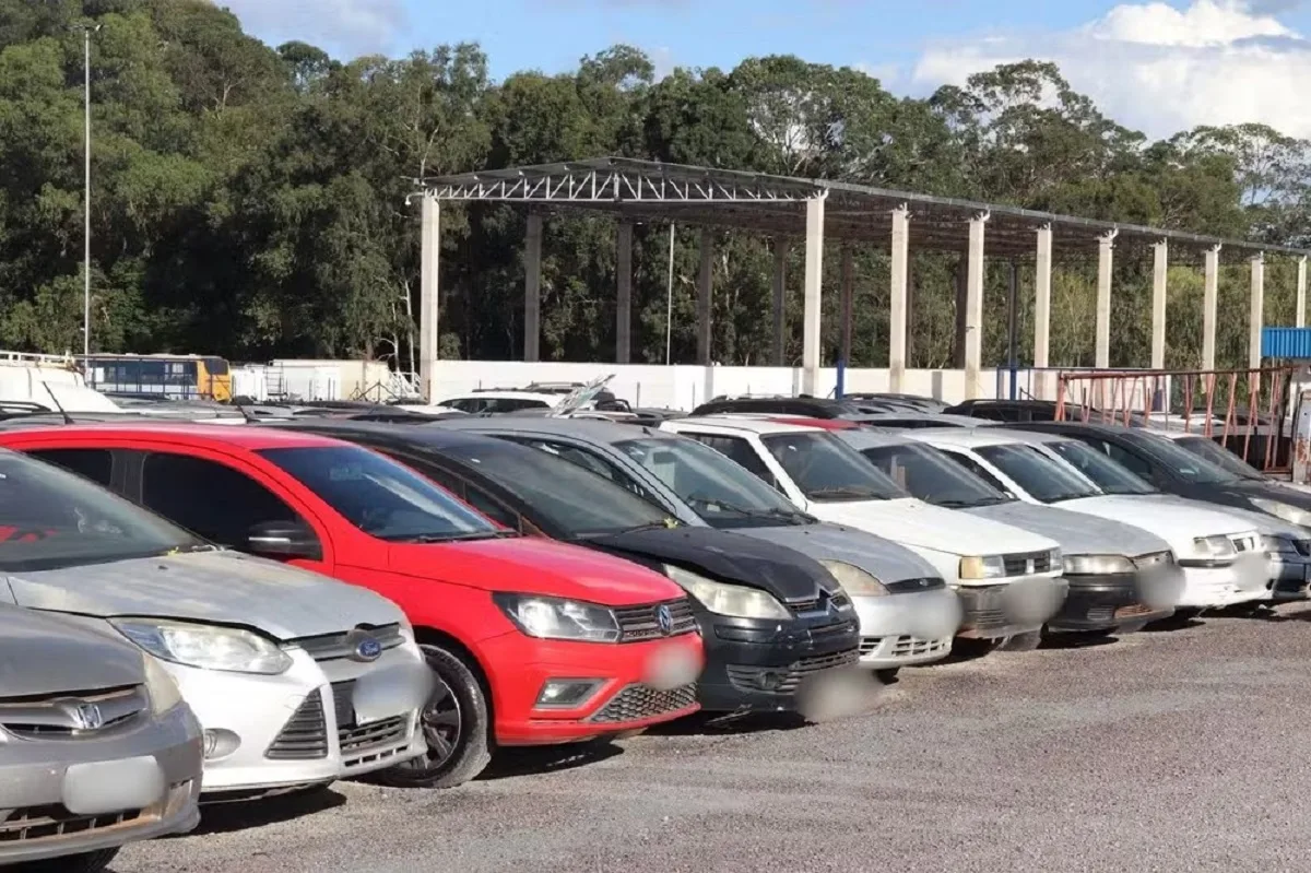 Leilão do Detran na Bahia tem carros a partir de R$ 1 mil; confira
