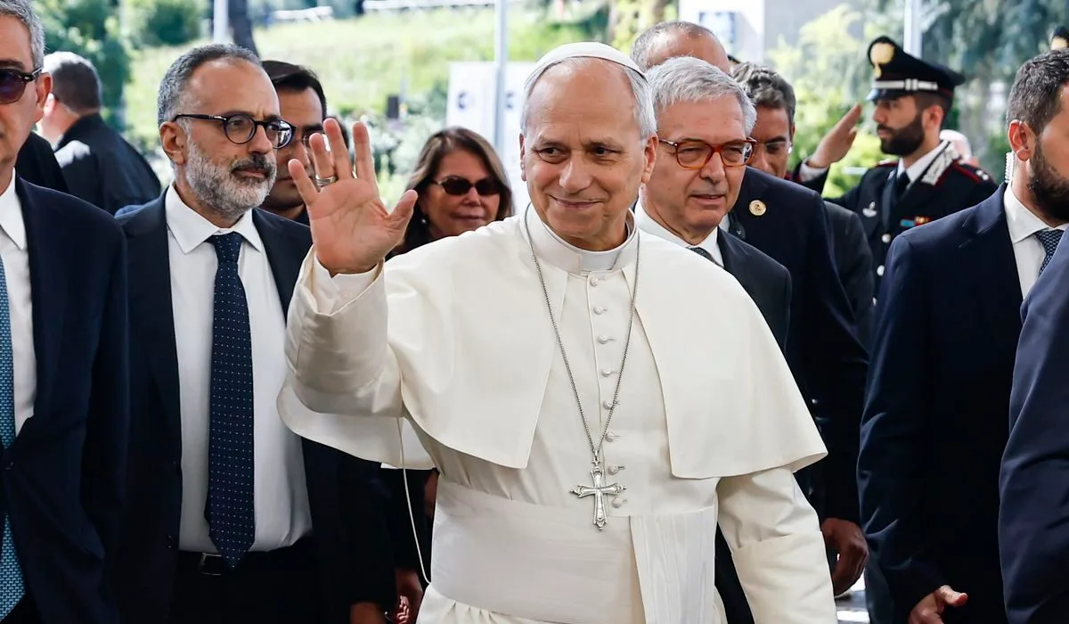 Tras cinco días internado por su cirugía de pulmón, el papa León XIV recibe el alta médica