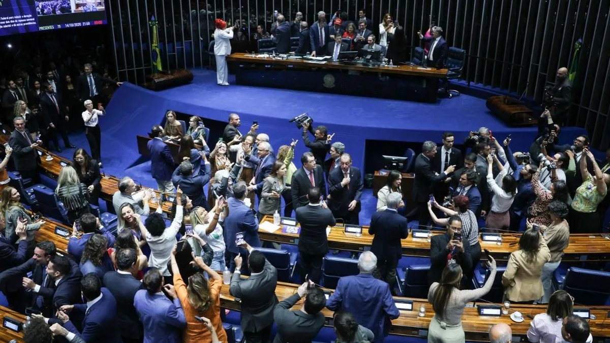 FIESC chama fim da escala 6×1 de equívoco e alerta para 41 mil empregos ameaçados em SC