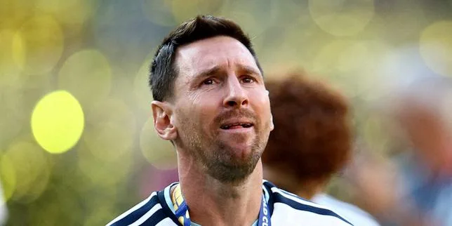 Lionel Messi annonce sa retraite internationale