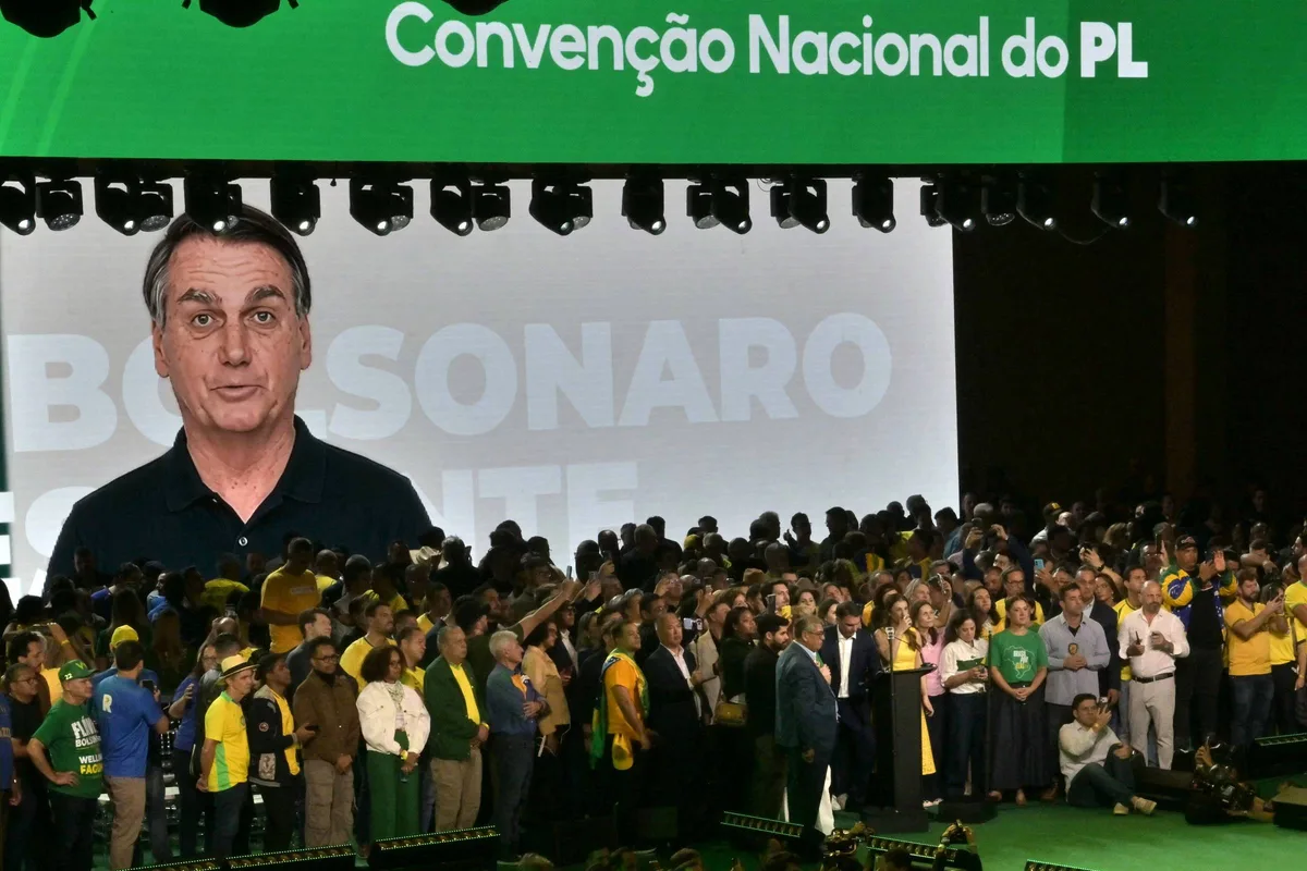 Campanha de Flávio prevê derrota em julgamento sobre deep fake no TSE
