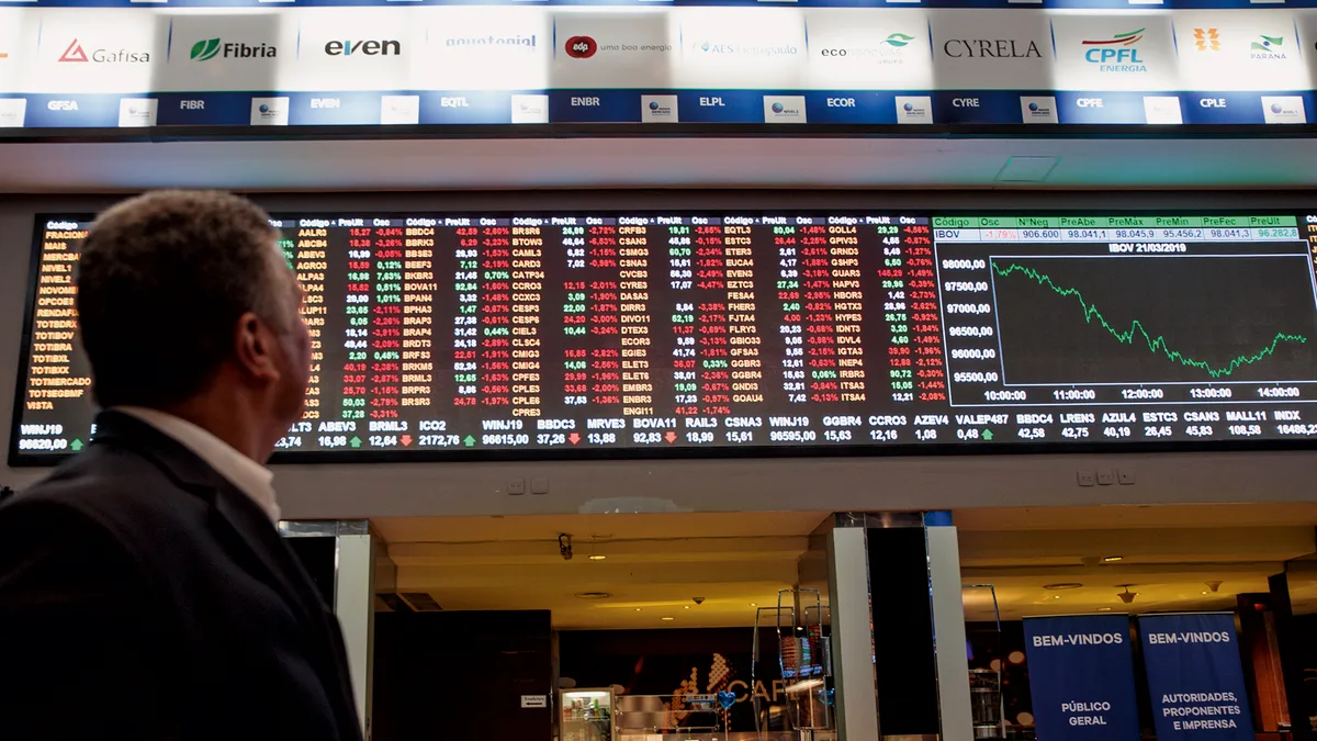 Ibovespa sobe 0,81% com alívio na inflação brasileira