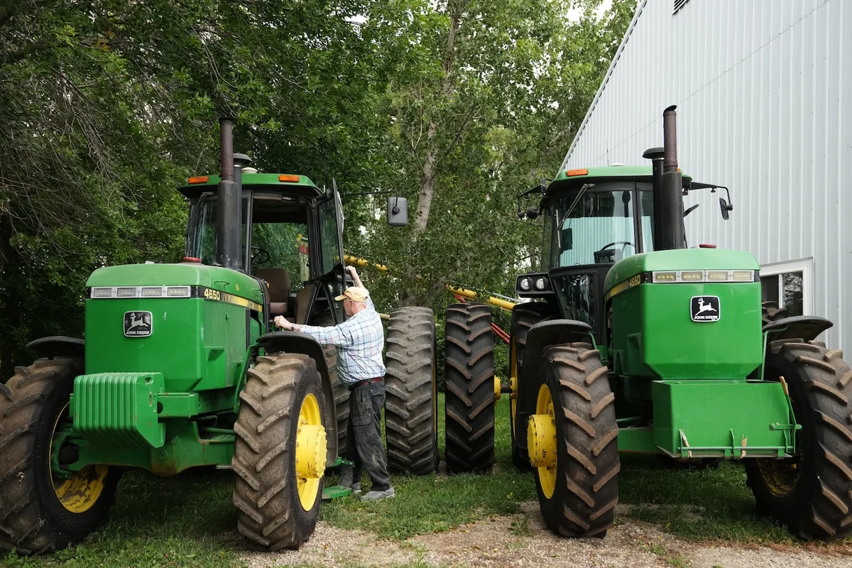 Trump seeks fertilizer deal with Russia ally Belarus amid Canadian tensions