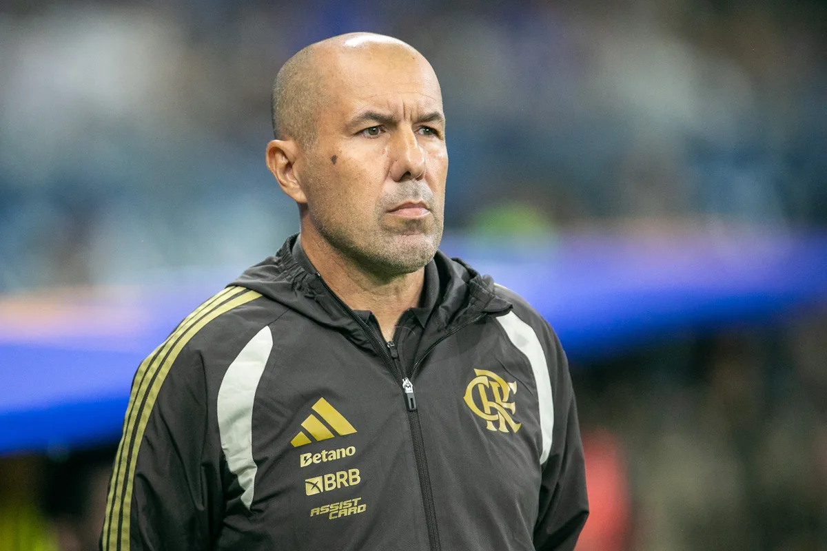 Jardim cita falta de maturidade em derrota do Flamengo: "Perdas de bolas até infantis"